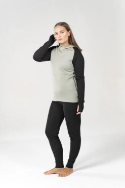 Devold Expedition Merino 235 Hoodie Woman 10 Devold Expedition Merino 235 Hoodie Woman -Randonnée Camping Magasin devold expedition merino 235 hoodie woman 4