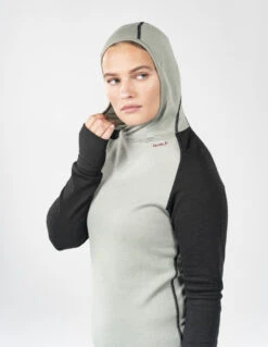 Devold Expedition Merino 235 Hoodie Woman 11 Devold Expedition Merino 235 Hoodie Woman -Randonnée Camping Magasin devold expedition merino 235 hoodie woman 5