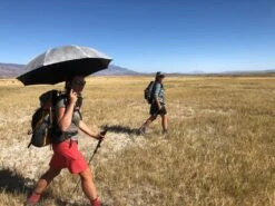 Six Moon Designs Silver Shadow Umbrella 6 Six Moon Designs Silver Shadow Umbrella -Randonnée Camping Magasin parapluie six moon designs silver shadow umbrella 3