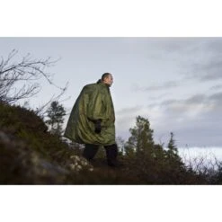 Poncho Helsport -Randonnée Camping Magasin poncho helsport 09