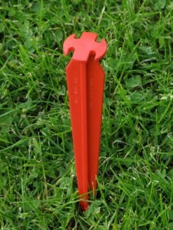 Sardine SwissPiranha RT220 - 22 Cm -Randonnée Camping Magasin sardine plastique swisspiranha rt 220 03