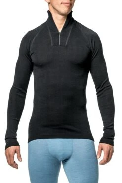 Woolpower Zip Turtleneck Lite -Randonnée Camping Magasin sous vetement laine merinos woolpower zip turtleneck lite 03