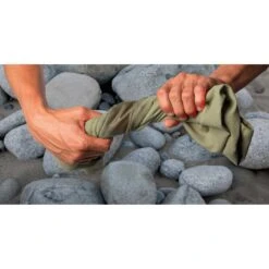Serviette Pocket Towel Sea To Summit -Randonnée Camping Magasin sts pocket towel 1