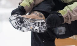 Yaktrax Walk -Randonnée Camping Magasin yaktrax crampons chaines walk 2